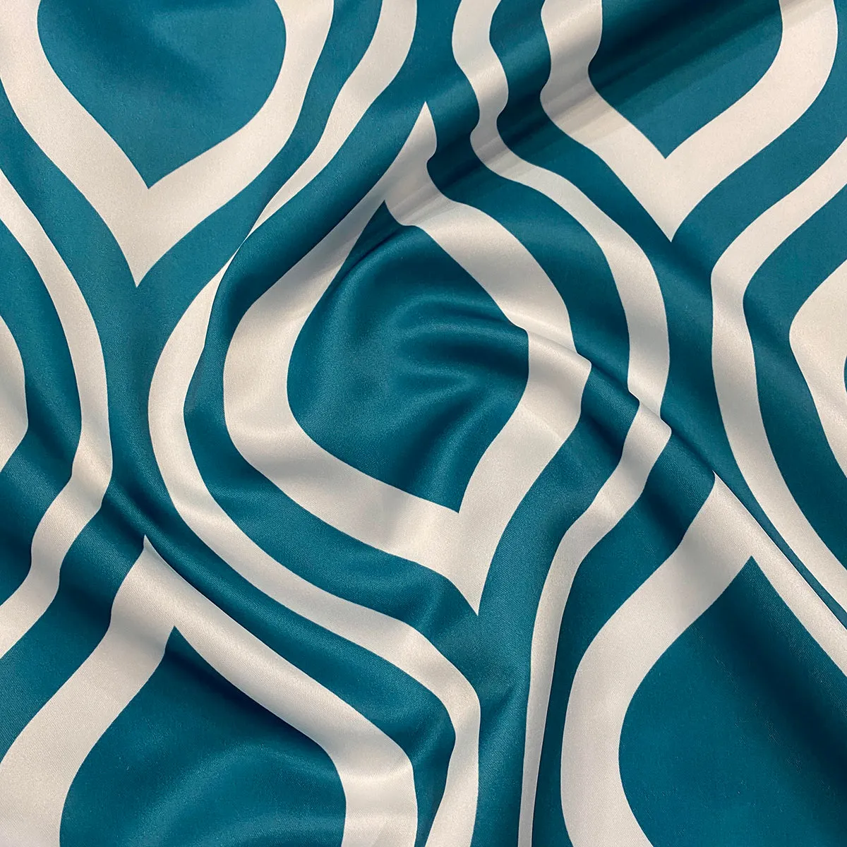Groovy Print (Lamour) Table Linen in Jade
