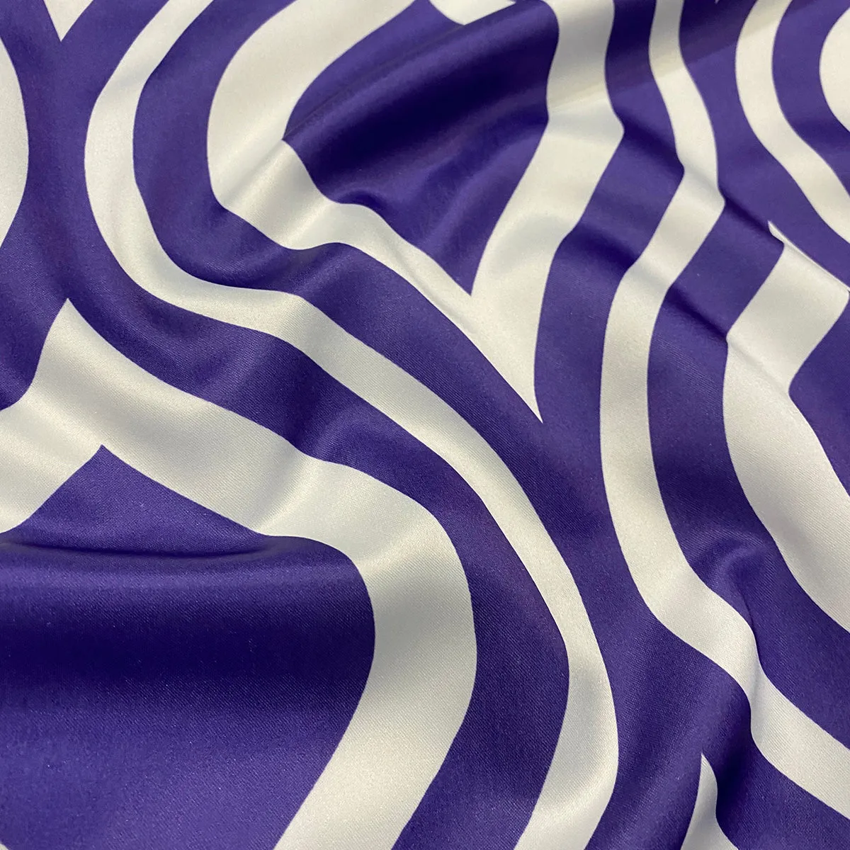Groovy Print (Lamour) Table Linen in Purple