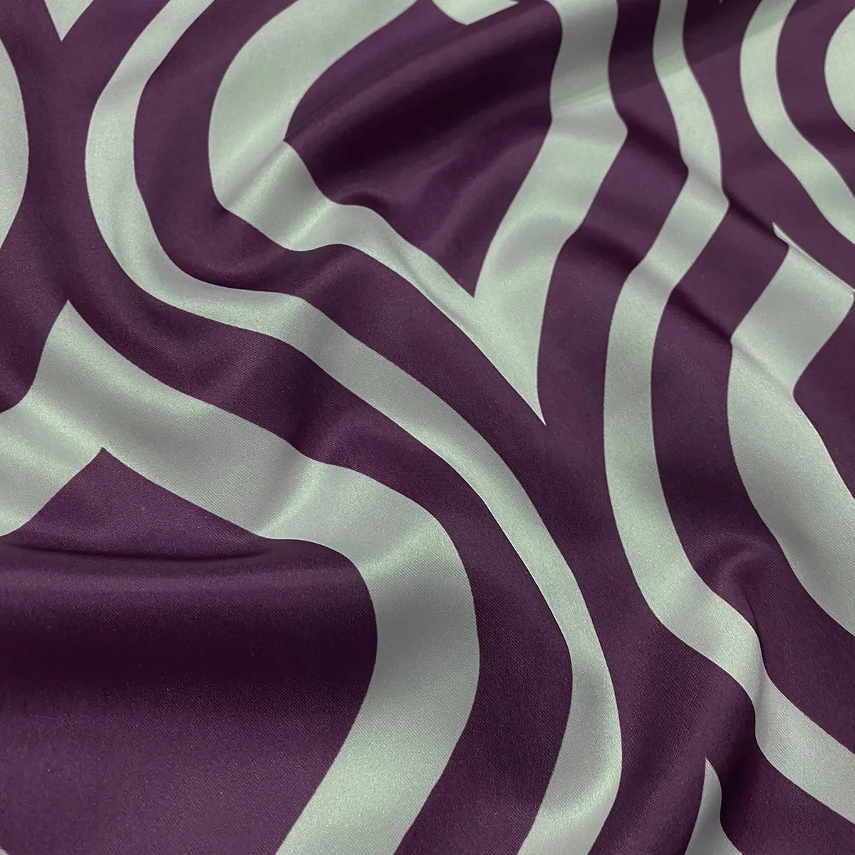 Groovy Print (Lamour) Table Napkin in Plum